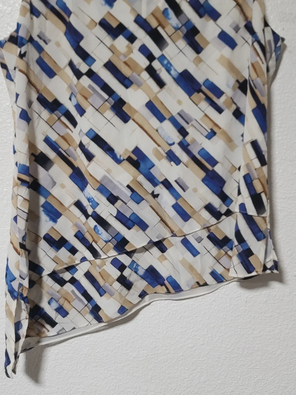 White House Black Market Sleeveless V-Neck Asymmetrical Blue & Tan Print Top